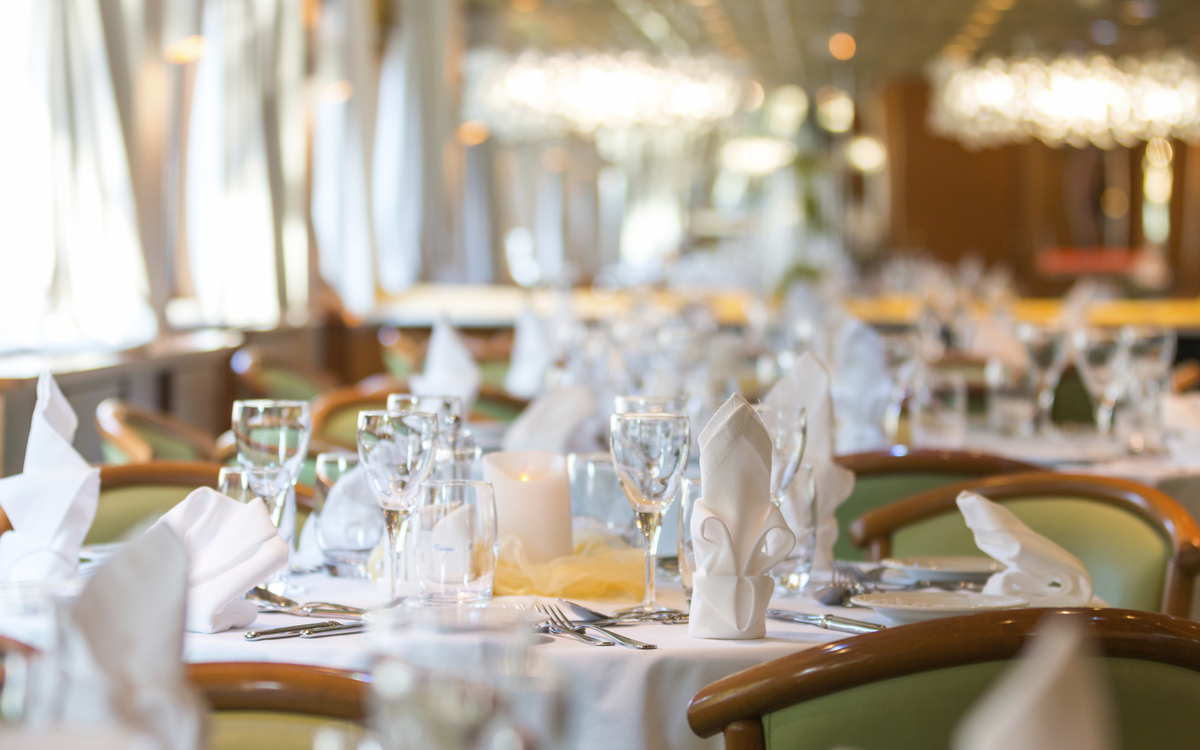 Restaurant, MS Magellan