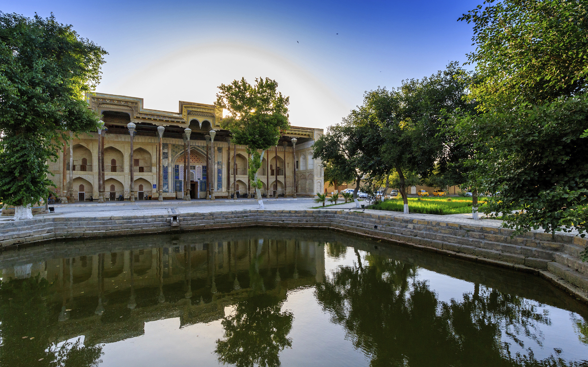 Bolo Hauz-Moschee in Buchara, Usbekistan