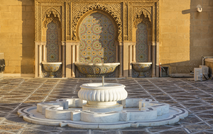 Besuch des Mausoleums von Mohammed V in Rabat, Marokko