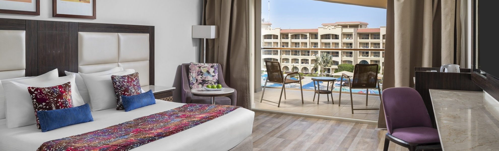 Beispiel Deluxezimmer seitlicher Meerblick