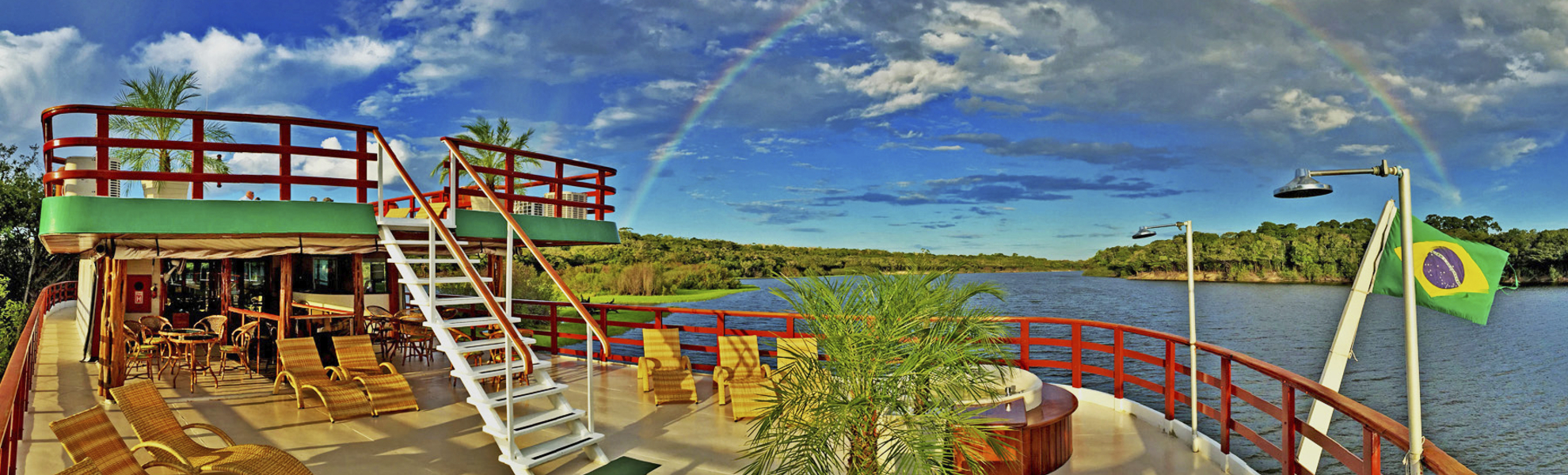 Sonnendeck auf dem Flussschiff Amazon Clipper Premium