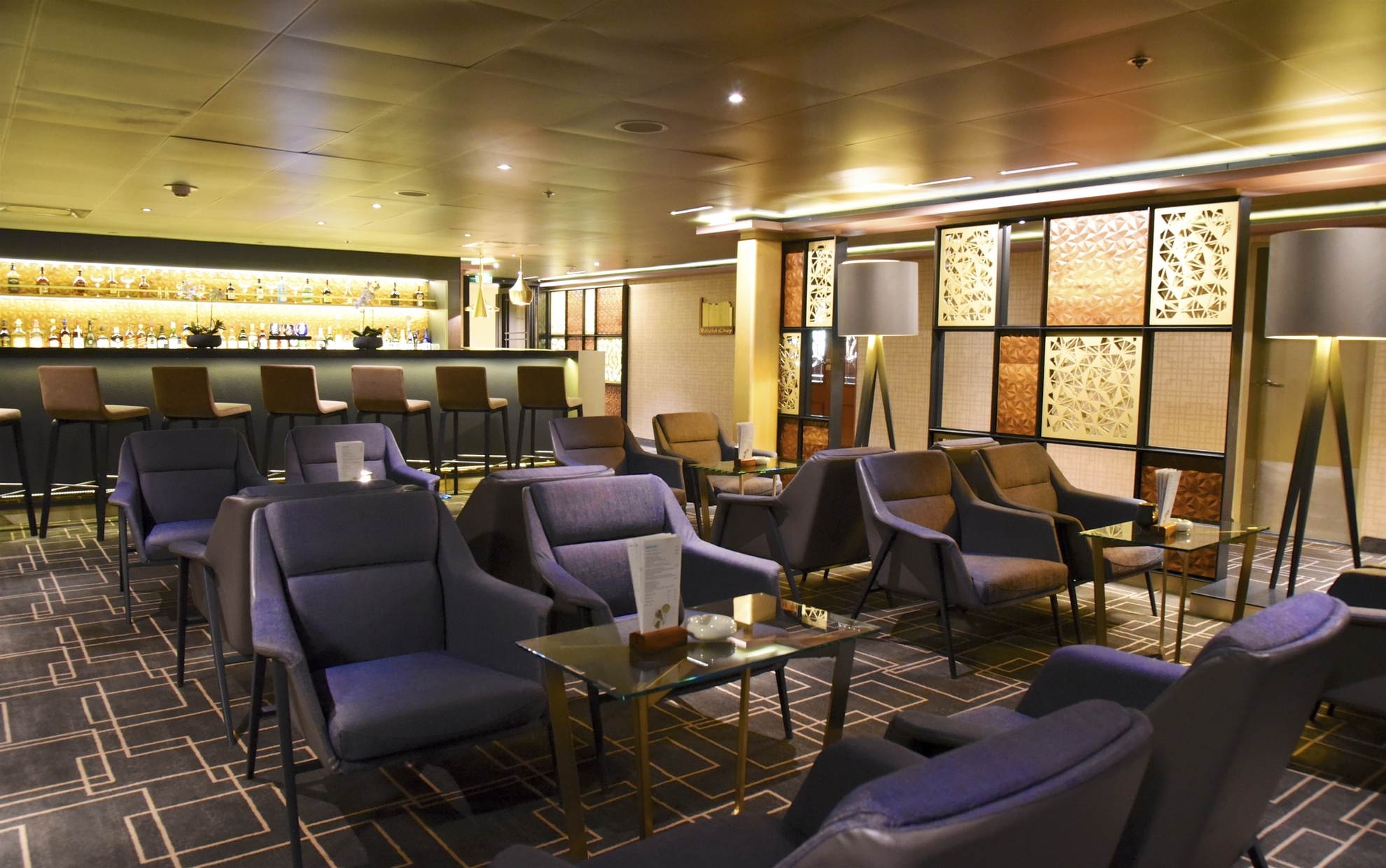 Kopernikus Bar, MS Amadea