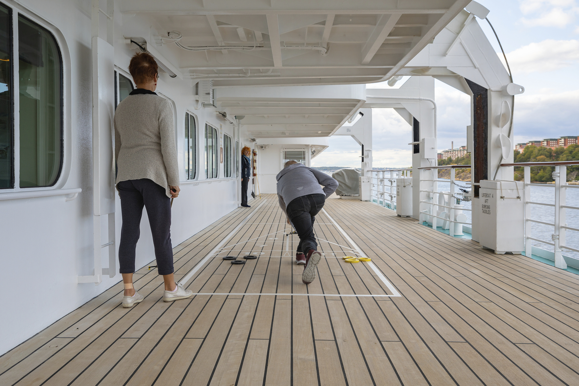 Shuffleboard, MS Amadea