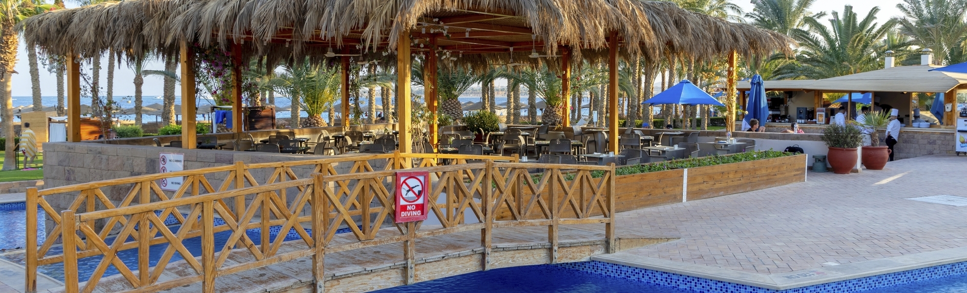 Poolbar im Bereich Beach Resort