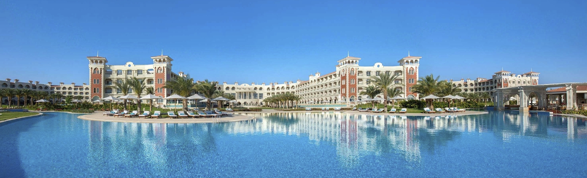 Pool im Hotel Baron Palace Sahl Hasheesh in Hurghada, Ägypten