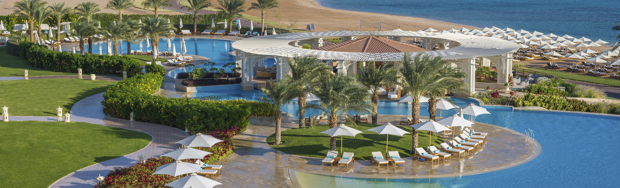 Poolanlage im Hotel Baron Palace Sahl Hasheesh in Hurghada, Ägypten