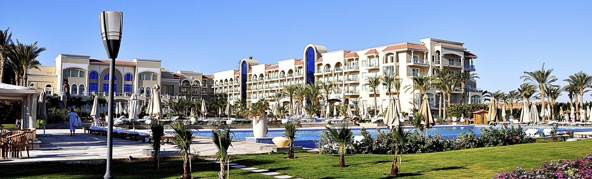 Aussenanlage im Premier Le Reve Hotel & Spa in Hurghada, Ägypten
