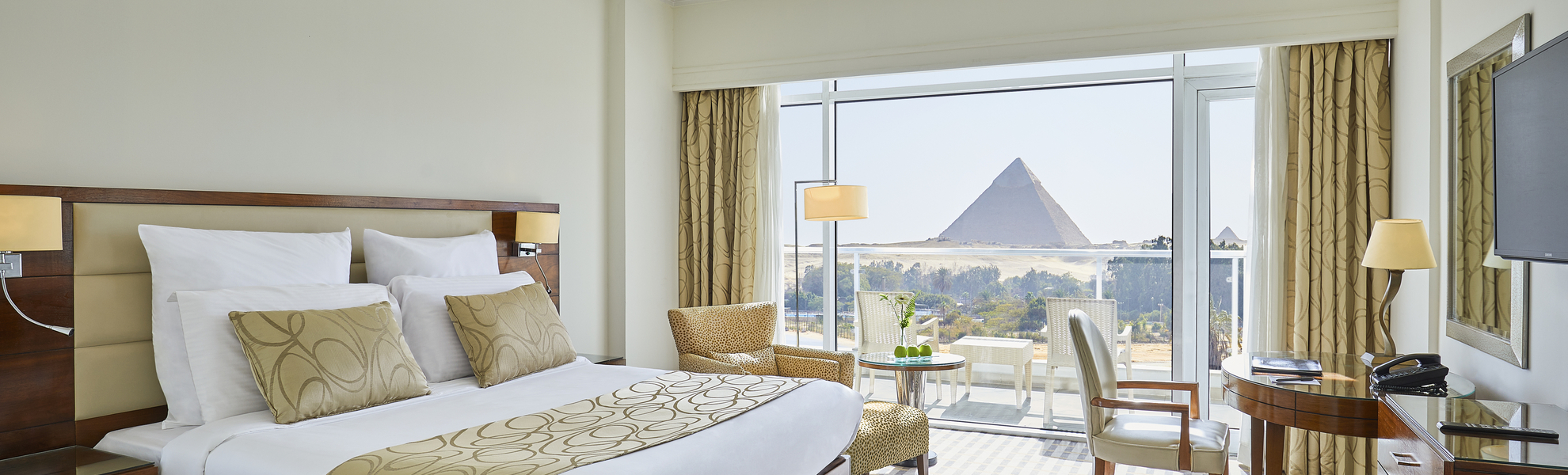 Beispiel Deluxezimmer Pyramidenblick