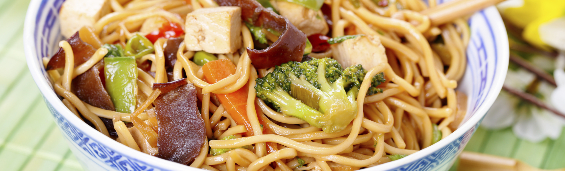 asiatisches Nudelgericht