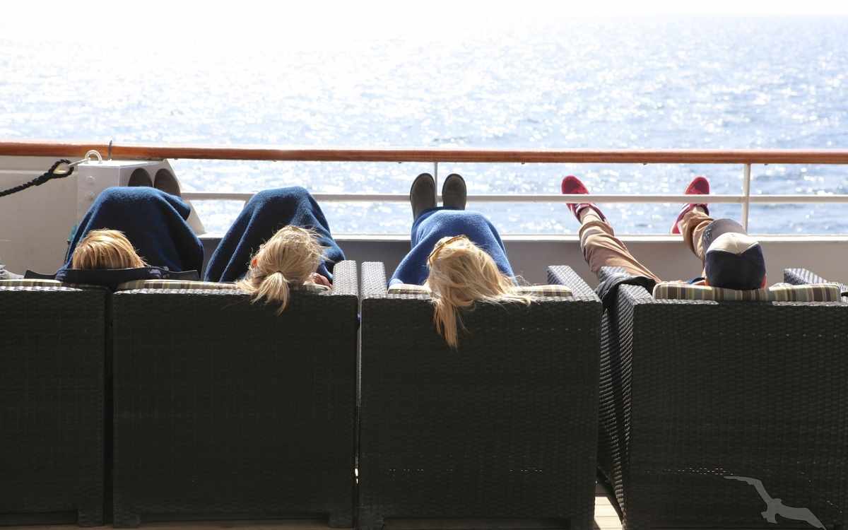 Entspannung an Bord von MS Artania