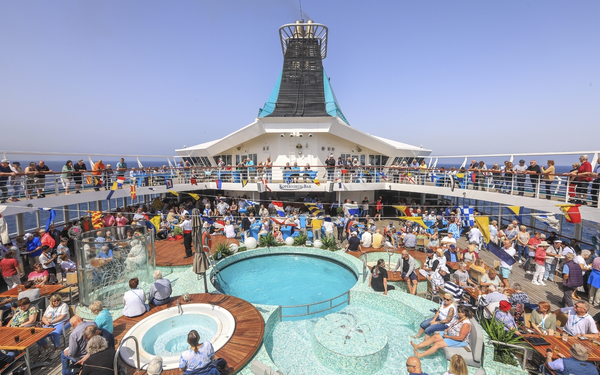 Frühschoppen, MS Artania