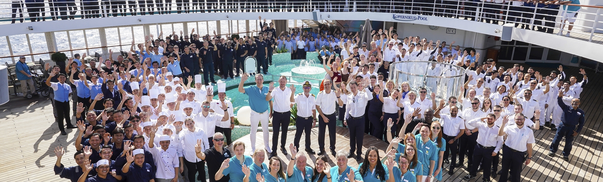 Crew an Bord, MS Artania