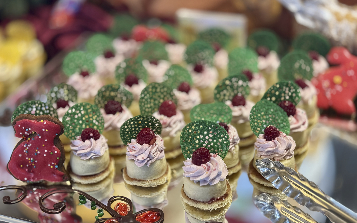 Süße Köstlickeiten an Bord, MS Artania