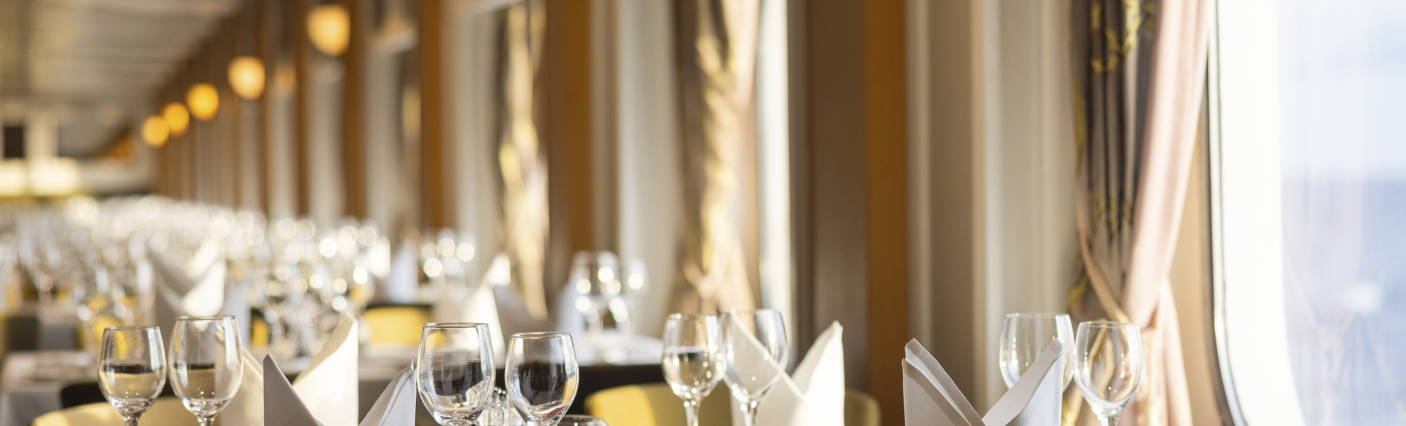 Restaurant Artania, MS Artania