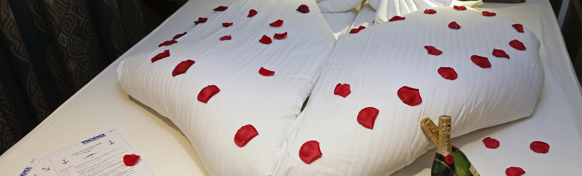 Dekorierte Kabine auf MS Alina