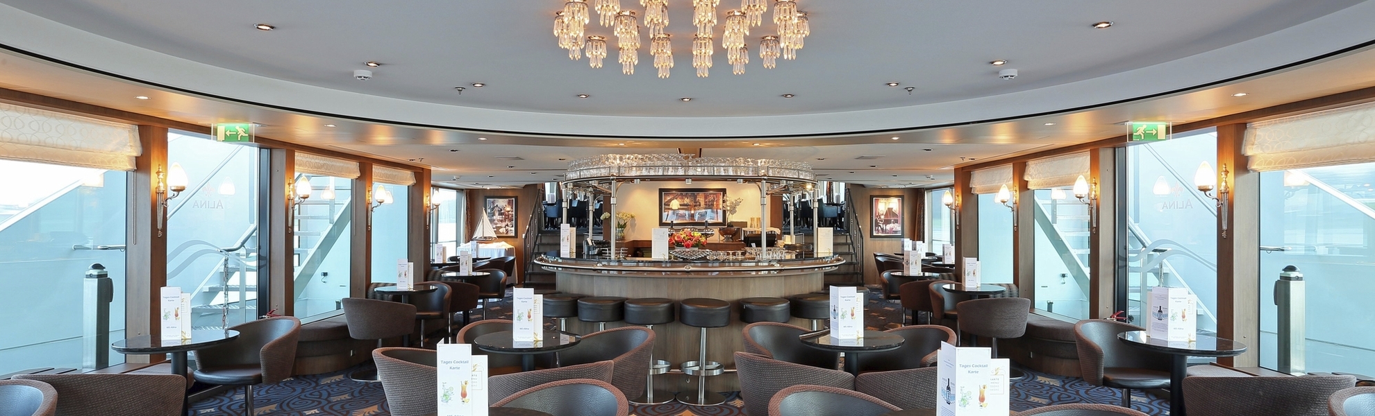 Panorama Bar auf MS Alina