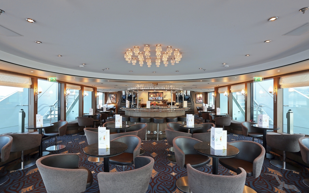 Panorama Bar auf MS Alina