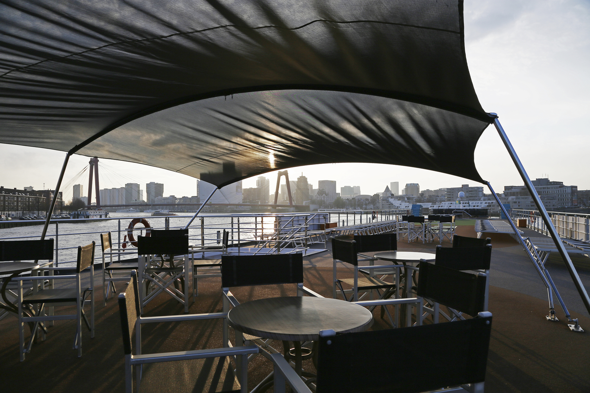 Sonnendeck auf MS Alina