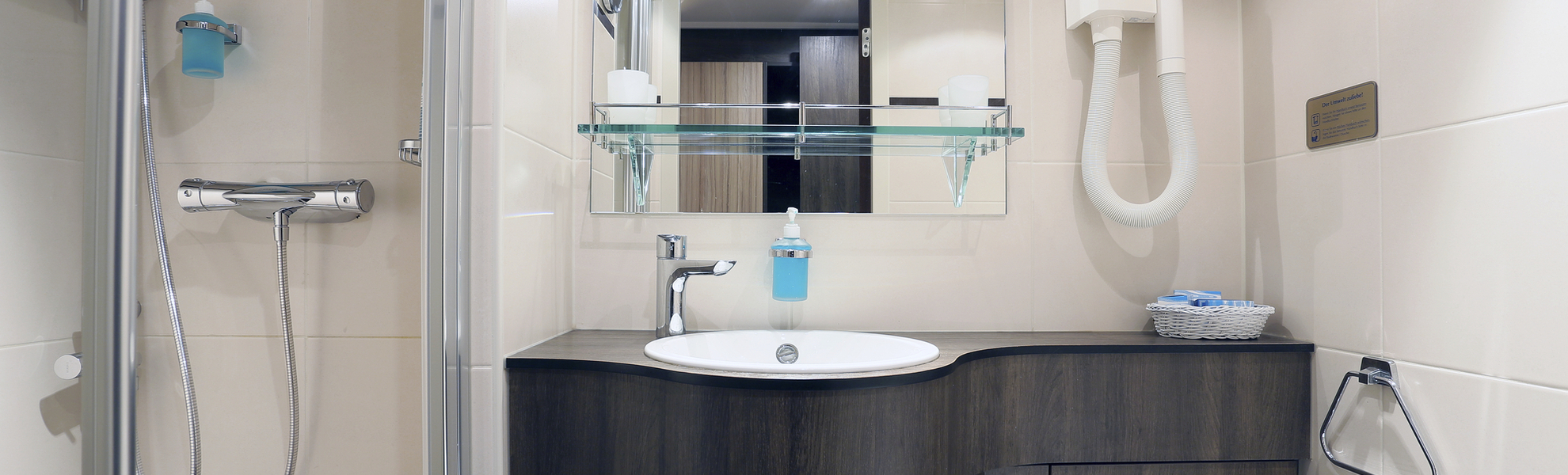 Badezimmer der Kabinenkategorie B, MS Ariana