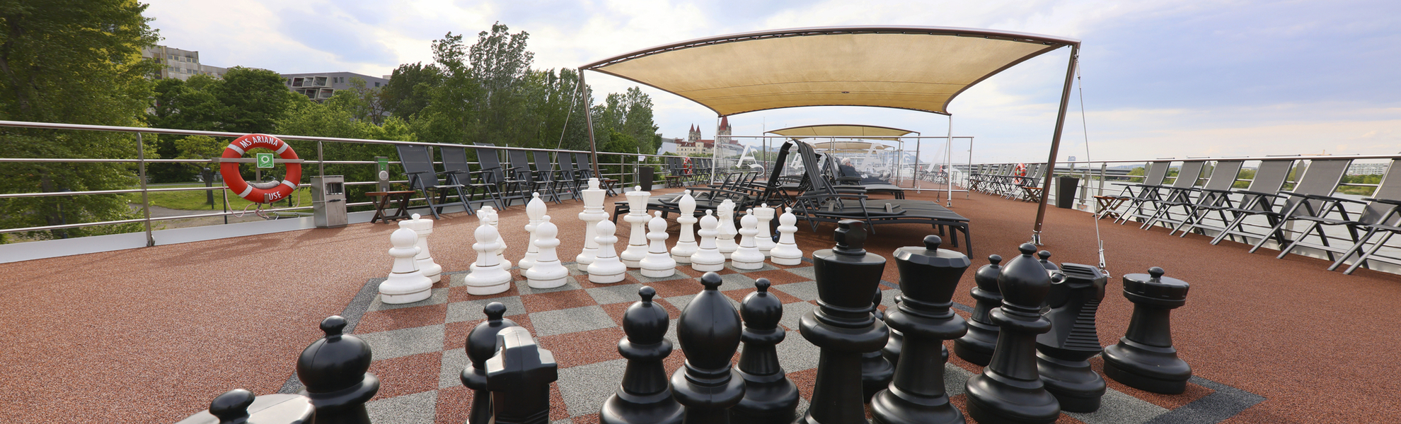 MS Ariana, Sonnendeck