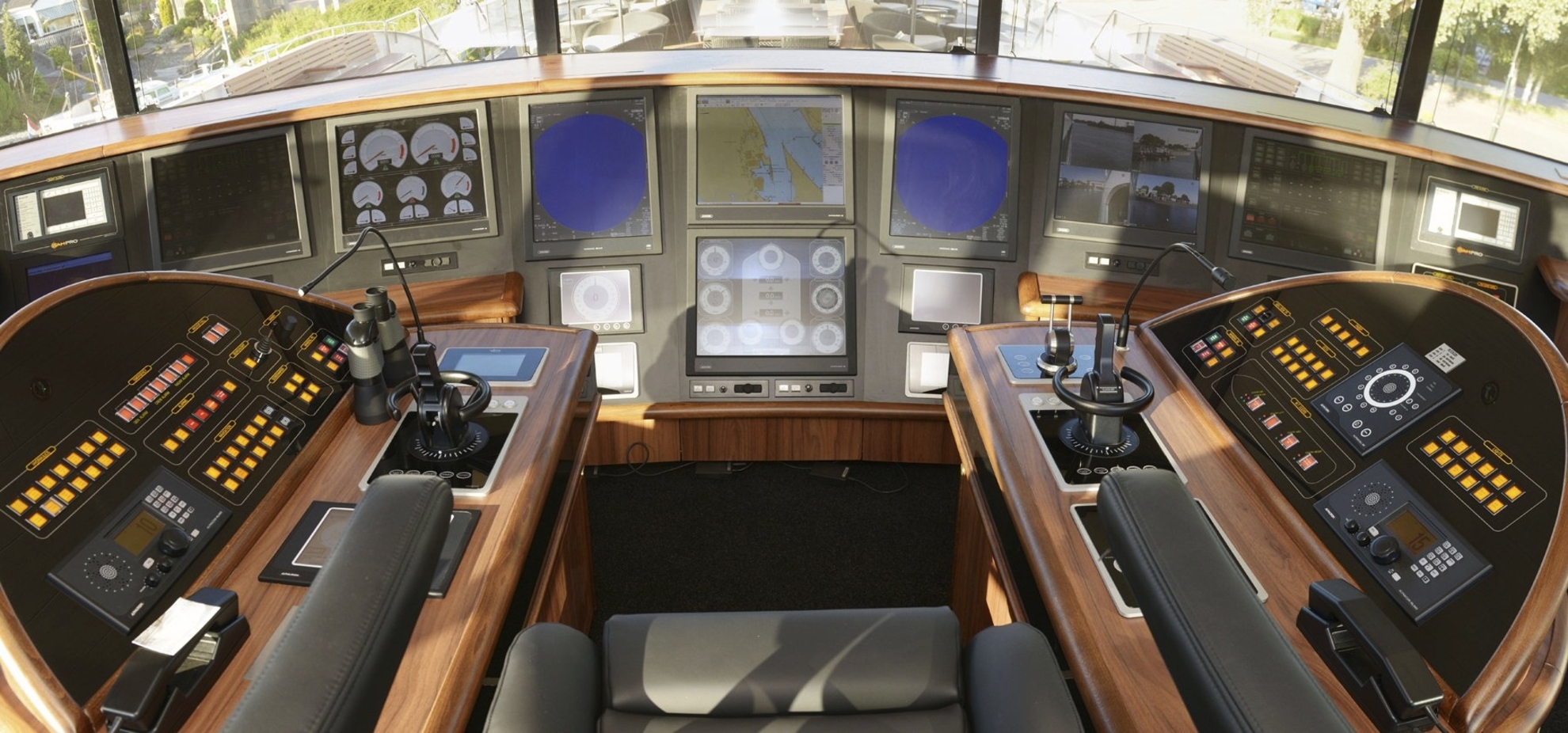 Brücke der MS Anesha