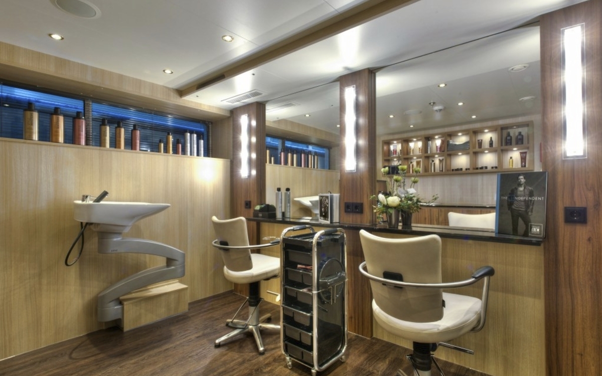 Friseursalon auf MS Anesha
