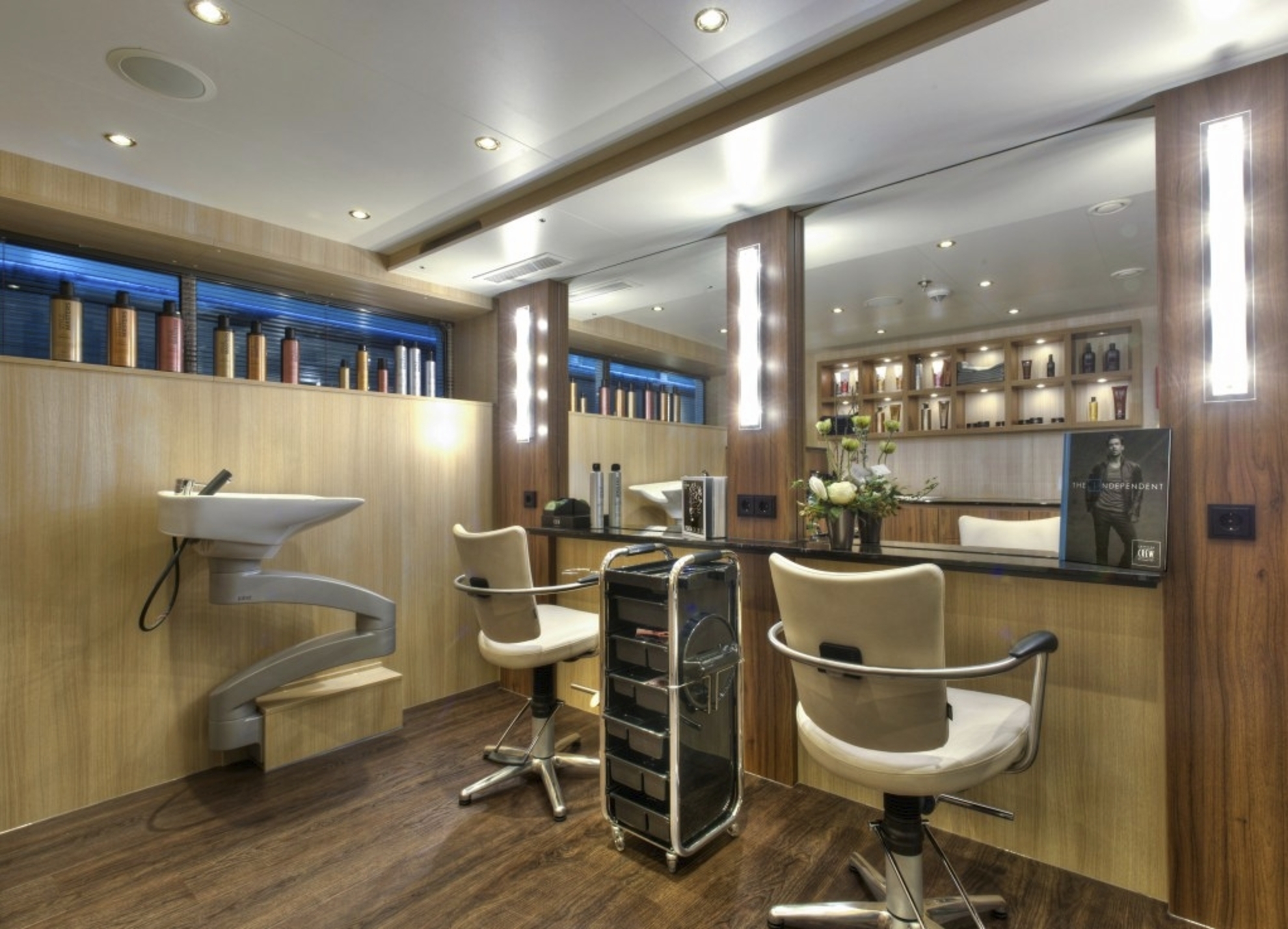 Friseursalon auf MS Anesha