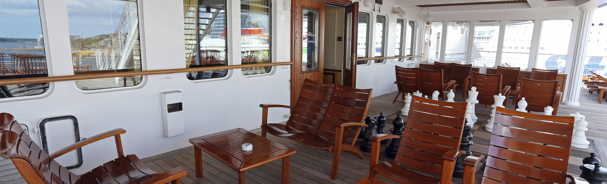 Adlon Lounge, außen, MS Deutschland