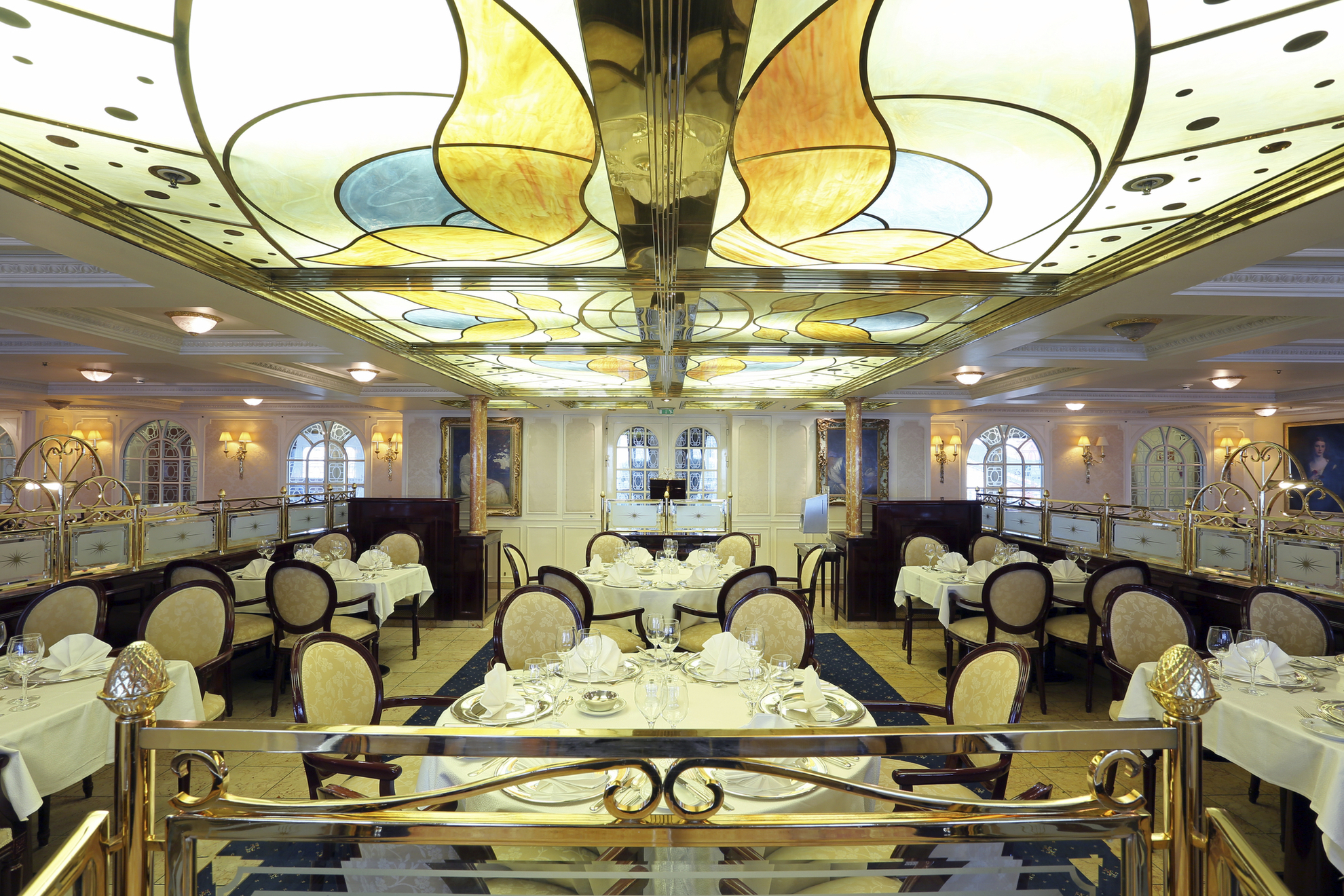 Restaurant Vier Jahreszeiten, MS Deiutschland