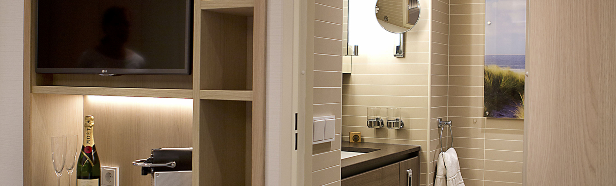 Blick in ein Bad der MS Asara