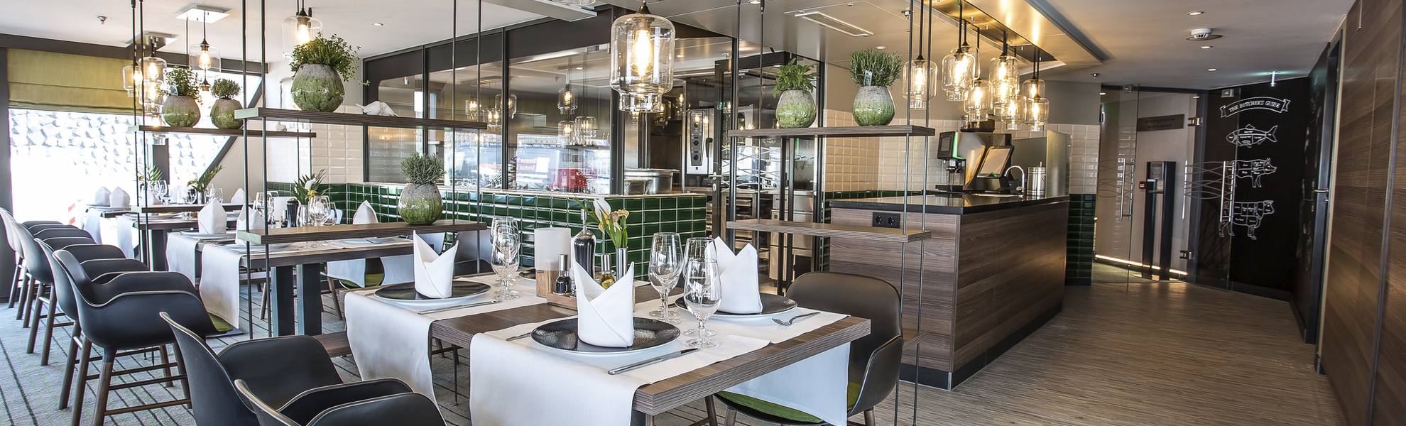 Spezialitätenrestaurant, MS Asara