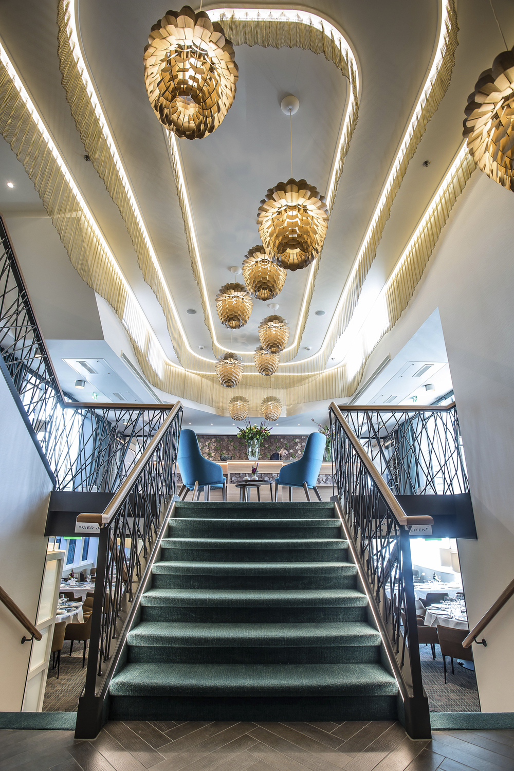 Treppe, MS Asara