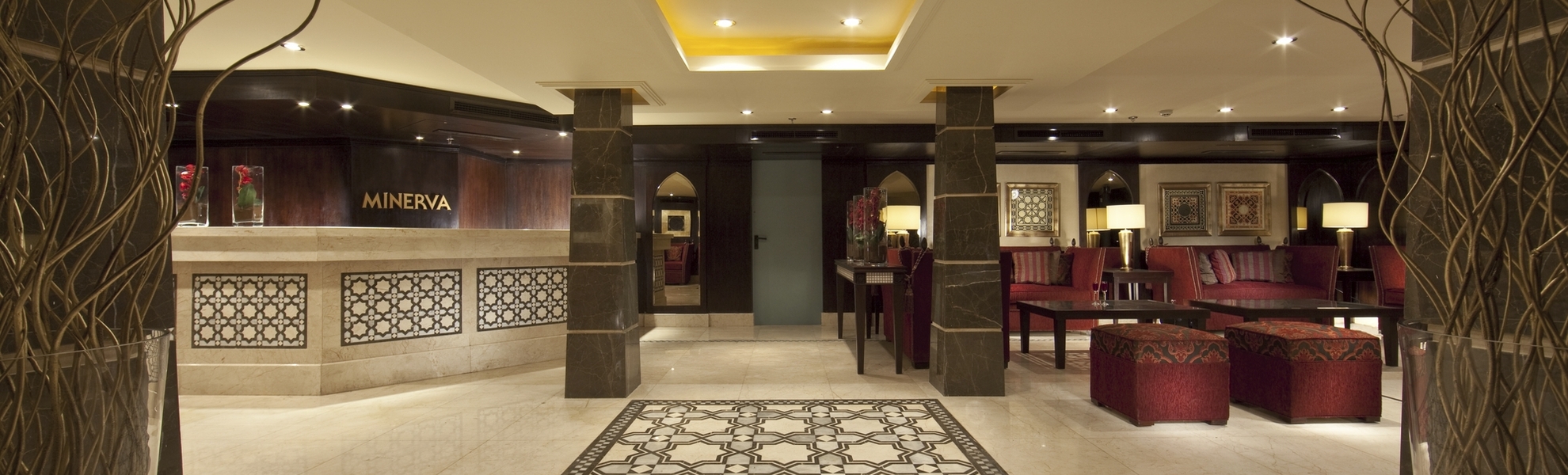 Lobby auf dem Nilschiff MS Steigenberger Minerva