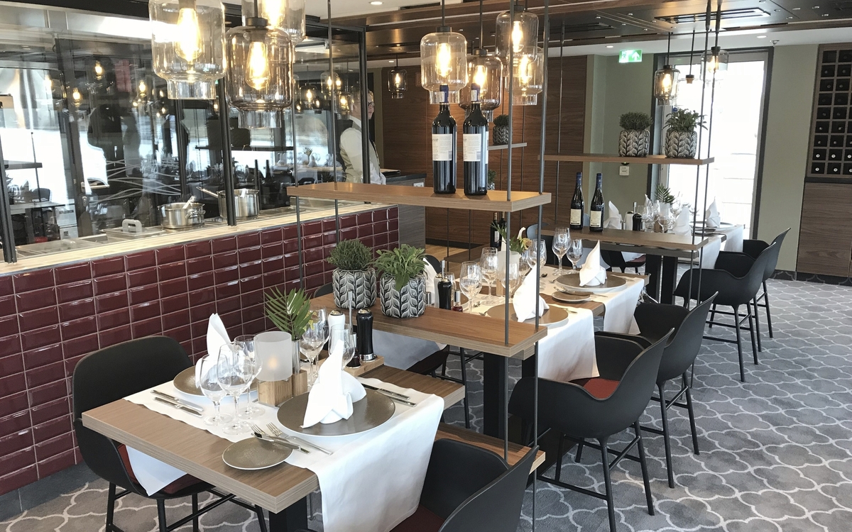 Spezialitäten-Restaurant, MS Alena