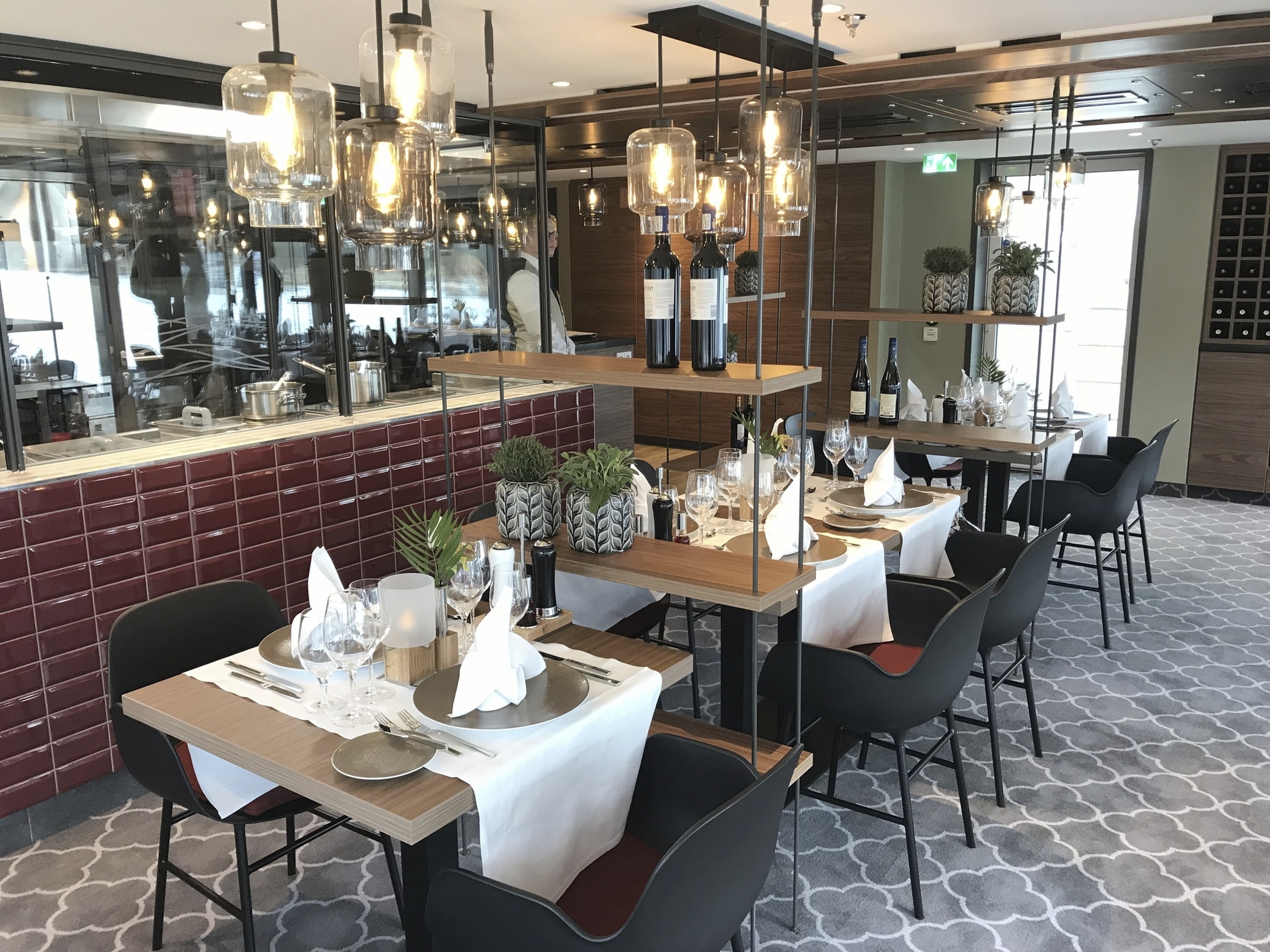 Spezialitäten-Restaurant, MS Alena