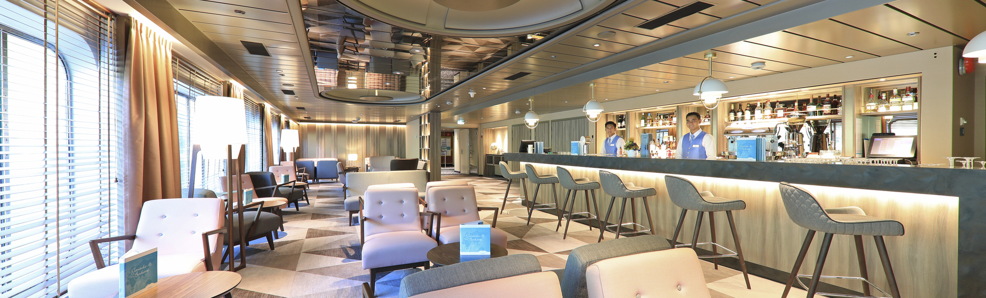 Piano Salon, MS Amera