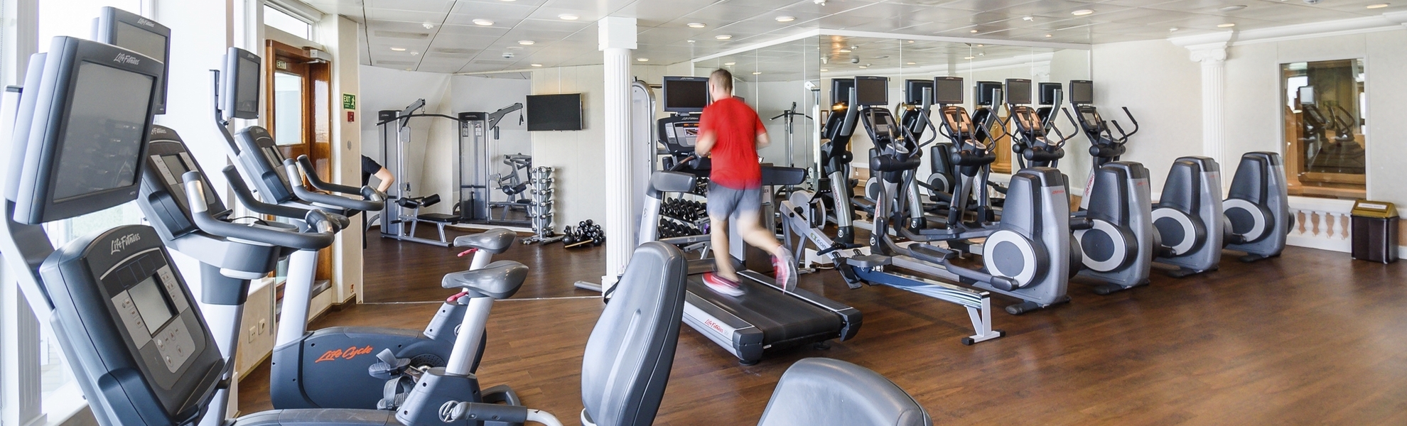 Fitness-Center, MS Amera