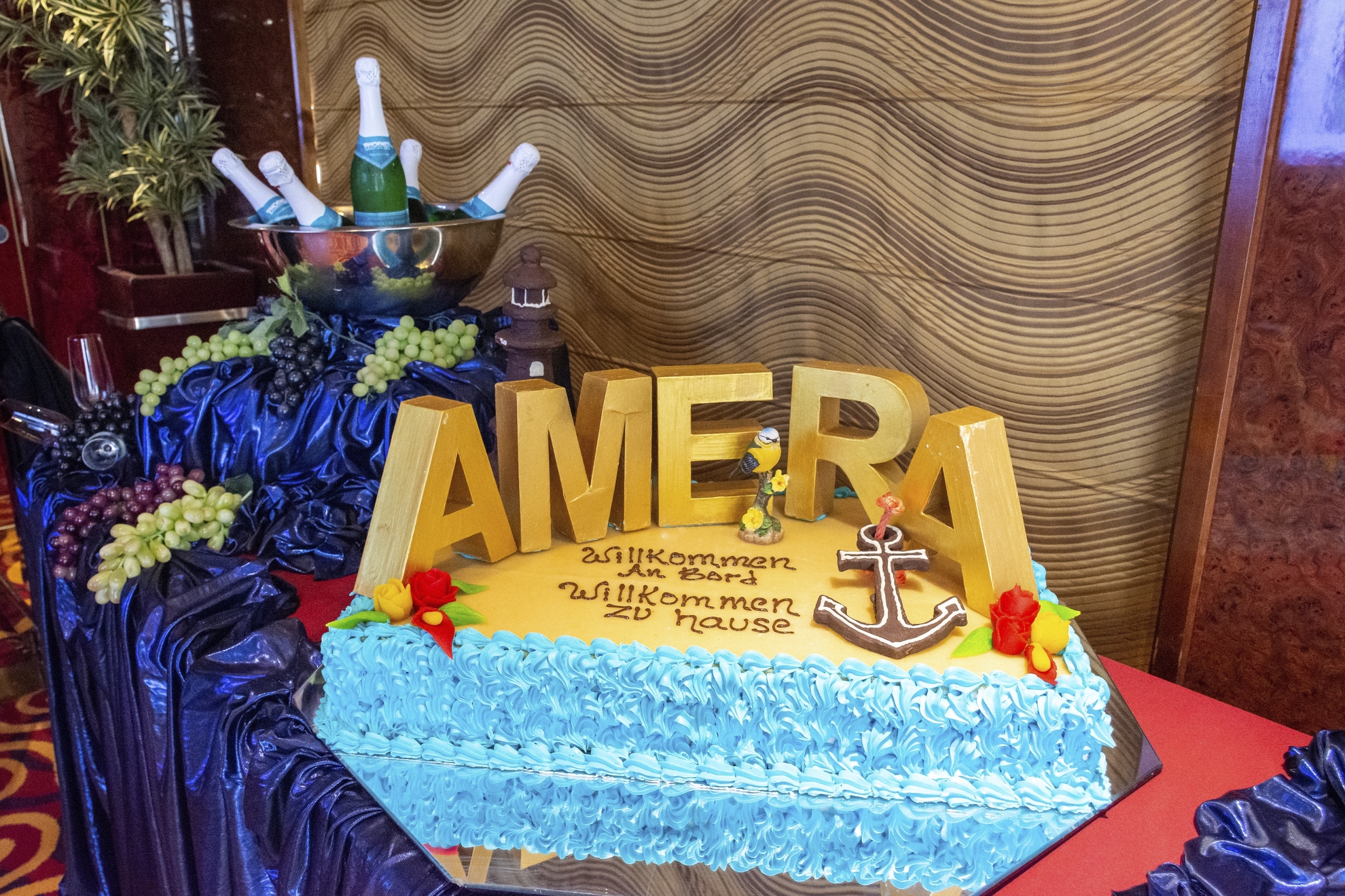 MS Amera Willkommenstorte
