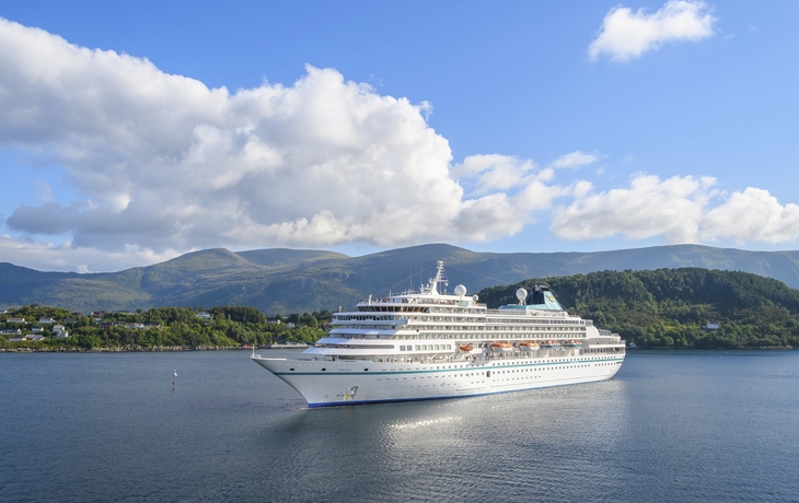 MS Amera in Alesund