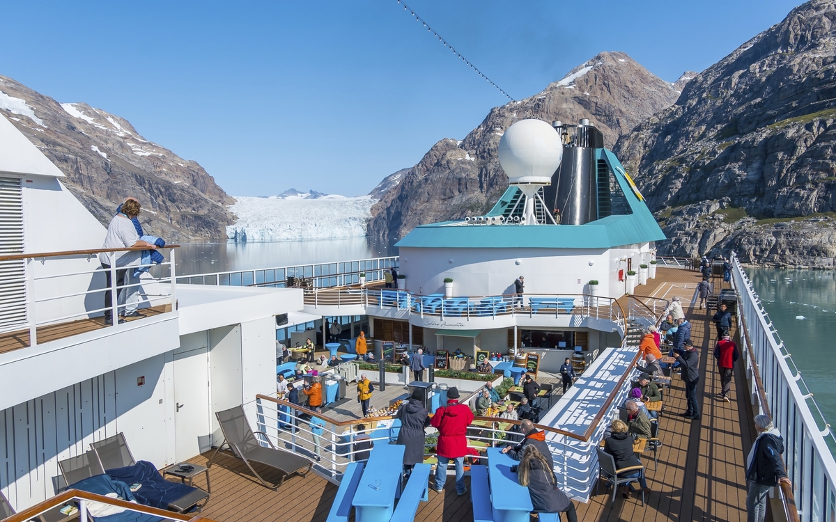 MS Amera im Prins Christian Sund