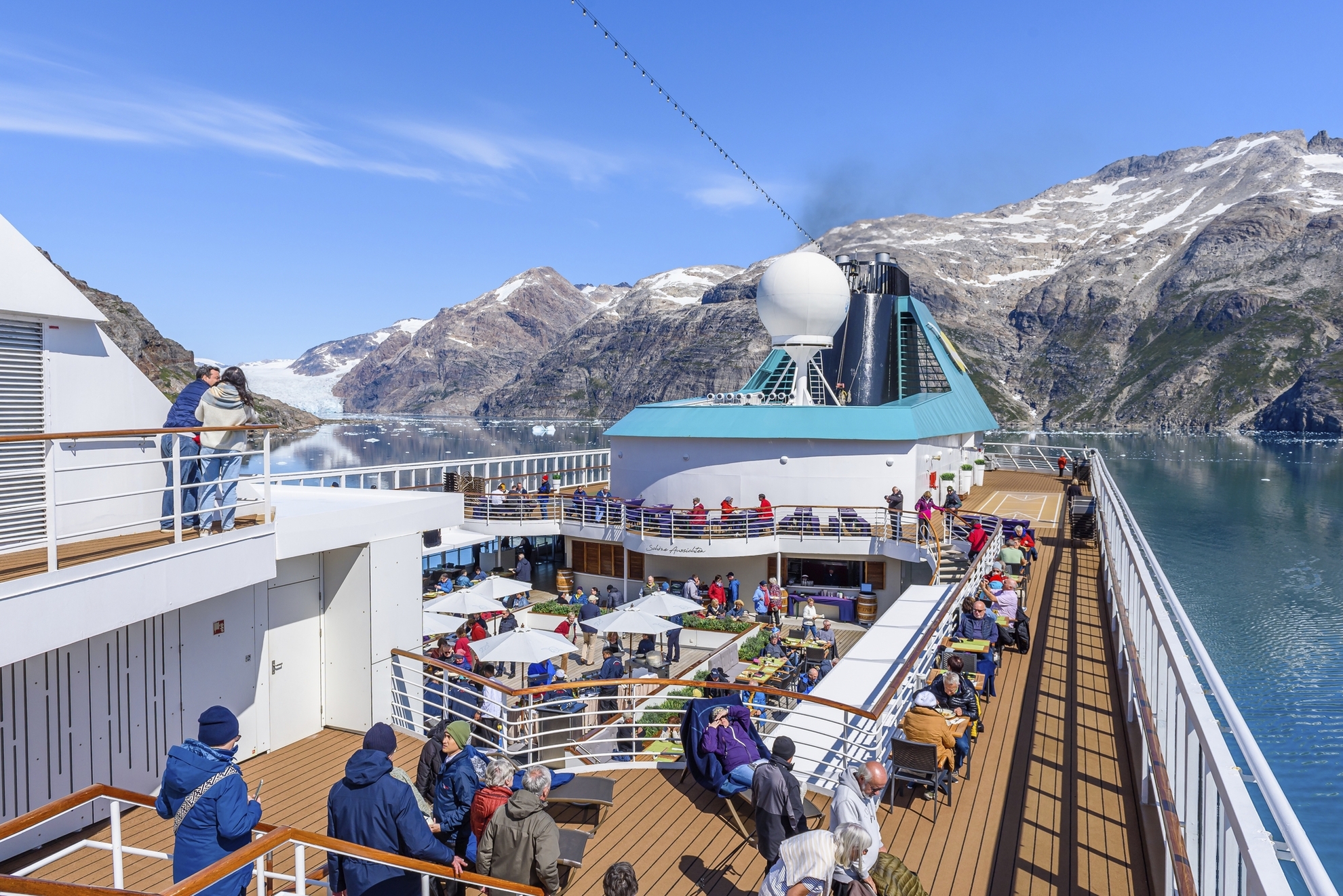 MS Amera im Prins Christian Sund