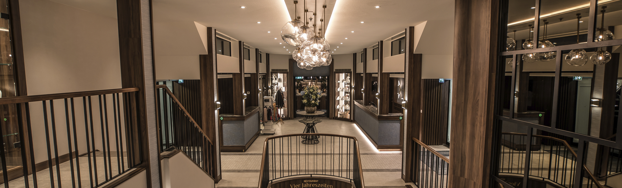 MS Annabelle, Rezeption/Lobby