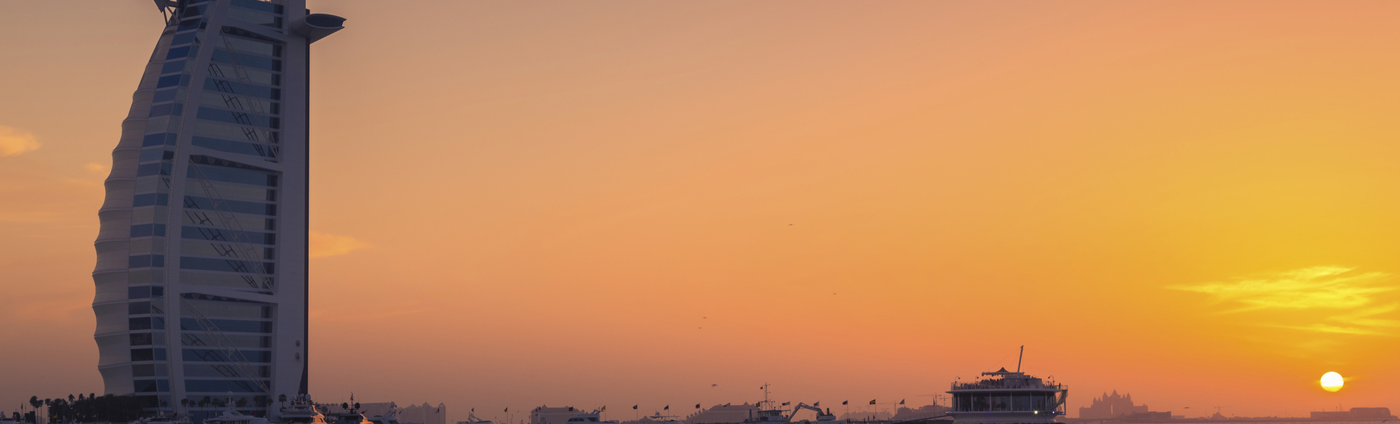 Burj al Arab im Sonnenuntergang, Vereinigte Arabische Emirate