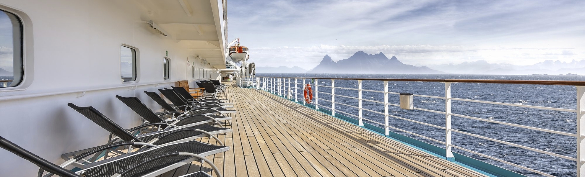 Promenadendeck auf MS Amadea