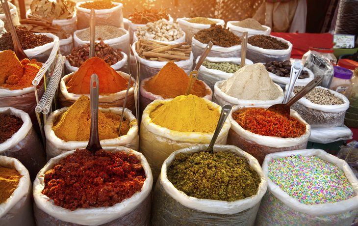 Bunte Gewürze