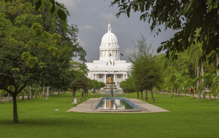 Viharamahadevi Park in Colombo, Sri Lanka