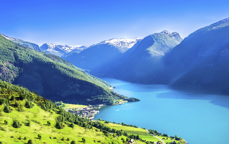 Berge in Aurlandsfjord, Norwegen