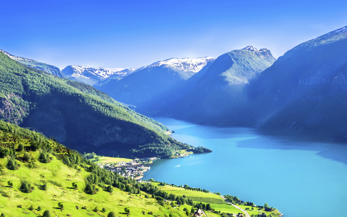 Berge in Aurlandsfjord, Norwegen
