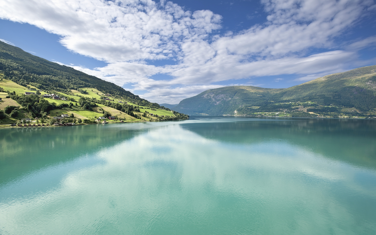 Blick über das Nordfjord, Norwegen