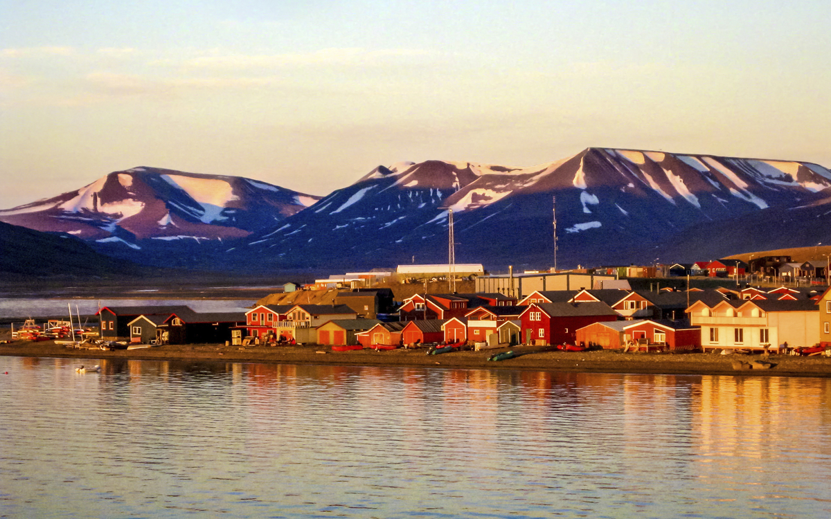 Longyearbyen, das Verwaltungszentrum von Spitzbergen